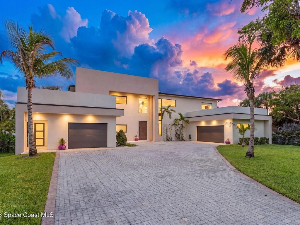 7866 Casuarina Drive