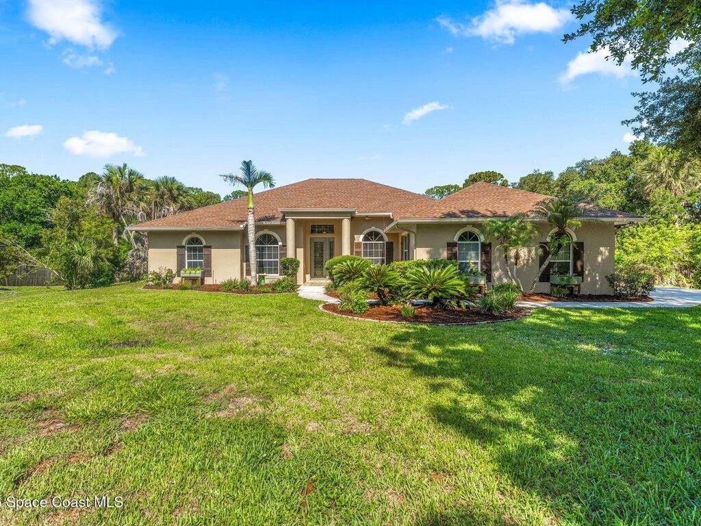 1710 Hidden Lake Drive