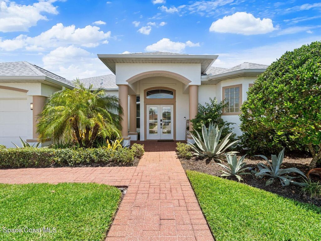 842 Thrasher Drive