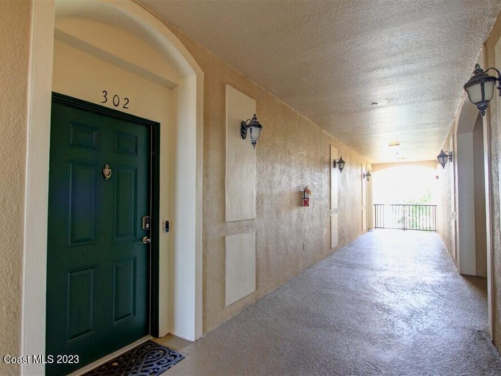 1626 Peregrine Circle Unit #302
