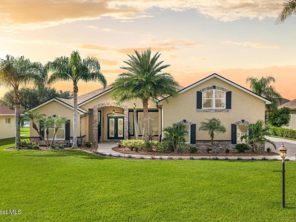 1275 Tuckaway Drive