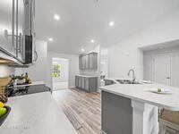 920 Lyons Circle