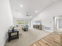 920 Lyons Circle
