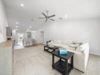 920 Lyons Circle