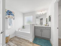920 Lyons Circle