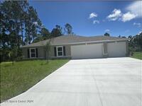 1068 Tide Road