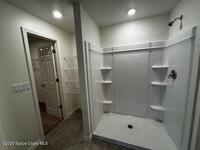 1068 Tide Road