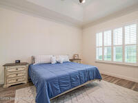 7129 E East Village Square