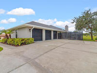 215 Cavalier Street