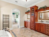 4760 Honeyridge Lane