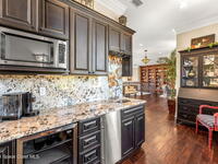 4760 Honeyridge Lane