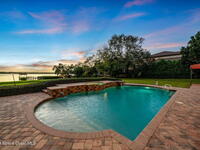 4760 Honeyridge Lane