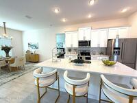 557 Castana Avenue Unit #09