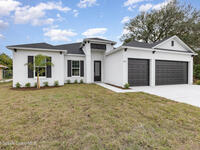 557 Castana Avenue Unit #09
