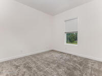 557 Castana Avenue Unit #09