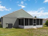 2126 Redwood Circle