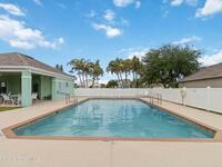 2126 Redwood Circle