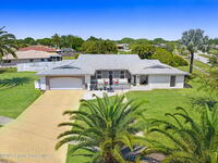 909 Waialae Circle