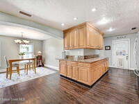 909 Waialae Circle