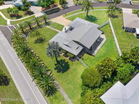 909 Waialae Circle