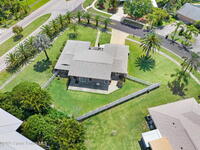 909 Waialae Circle