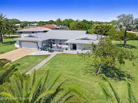 909 Waialae Circle