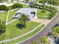 909 Waialae Circle