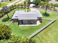 909 Waialae Circle