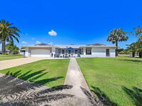 909 Waialae Circle