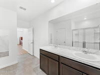 492 Moray Drive