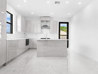 471 Americana Boulevard