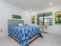 1825 Velky Lane
