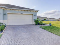 1825 Velky Lane