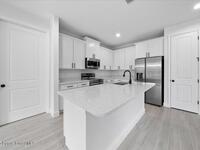 607 Gagnon Street
