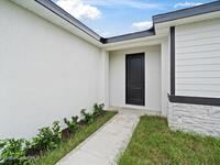 607 Gagnon Street