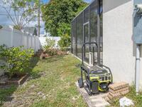 2748 Emerson Drive