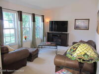 1422 Kaslo Circle