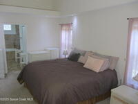 1422 Kaslo Circle