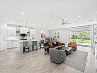 2715 Spur Drive