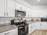 527 Glaspell Circle