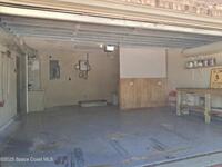 1289 Roslyn Avenue