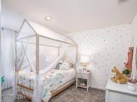 126 Hillock Avenue