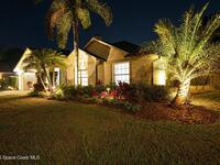 899 Wandering Pine Trail