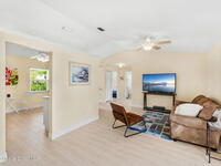 6986 Hammock Lakes Drive