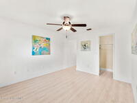 6986 Hammock Lakes Drive