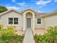 6986 Hammock Lakes Drive