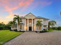 1028 Dowitcher Court