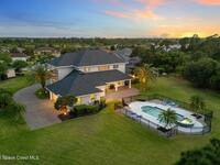 1028 Dowitcher Court