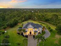 1028 Dowitcher Court
