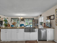 282 Neville Circle
